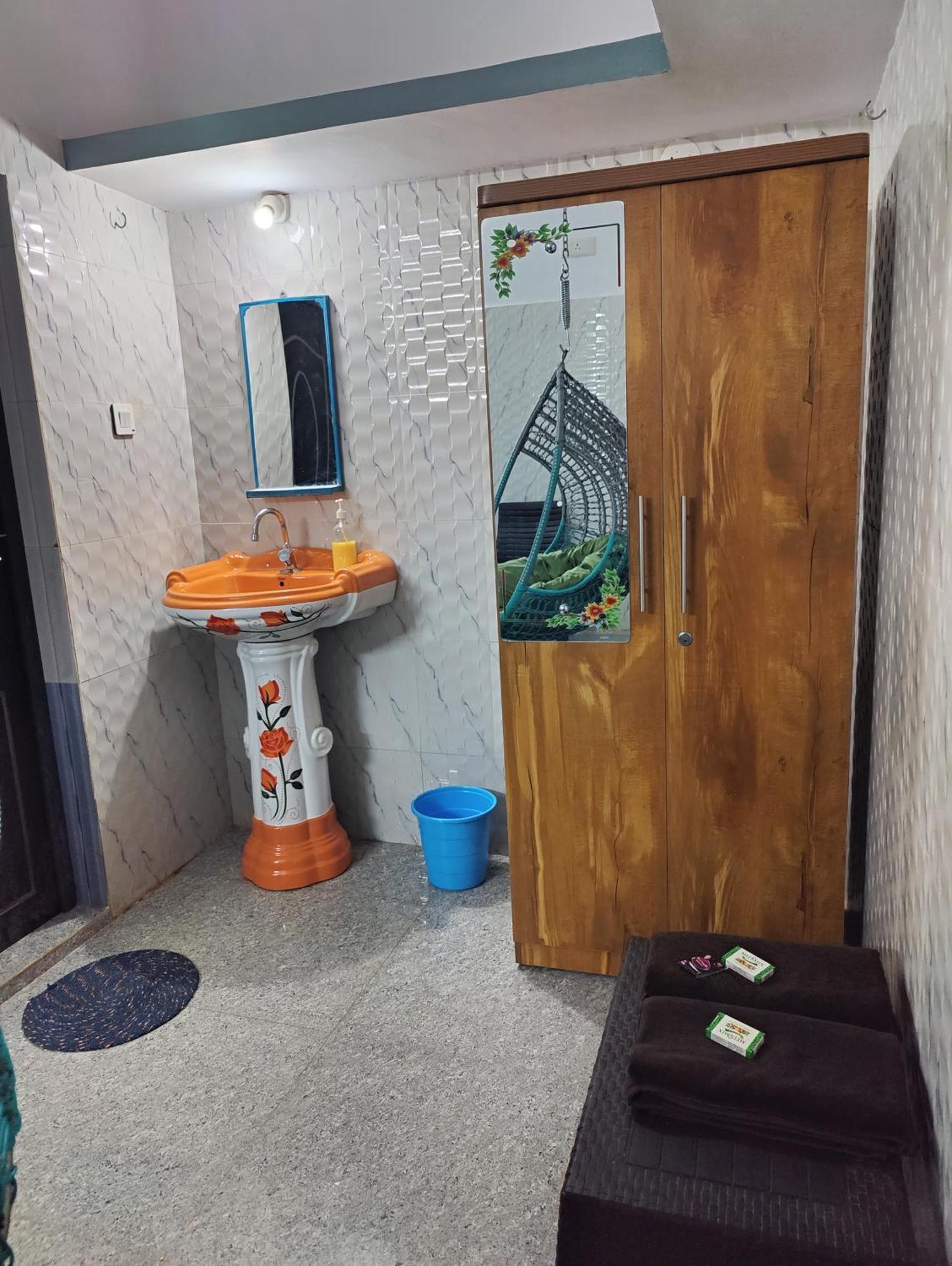 ホテル Artkarna ゴカルナ 部屋 写真